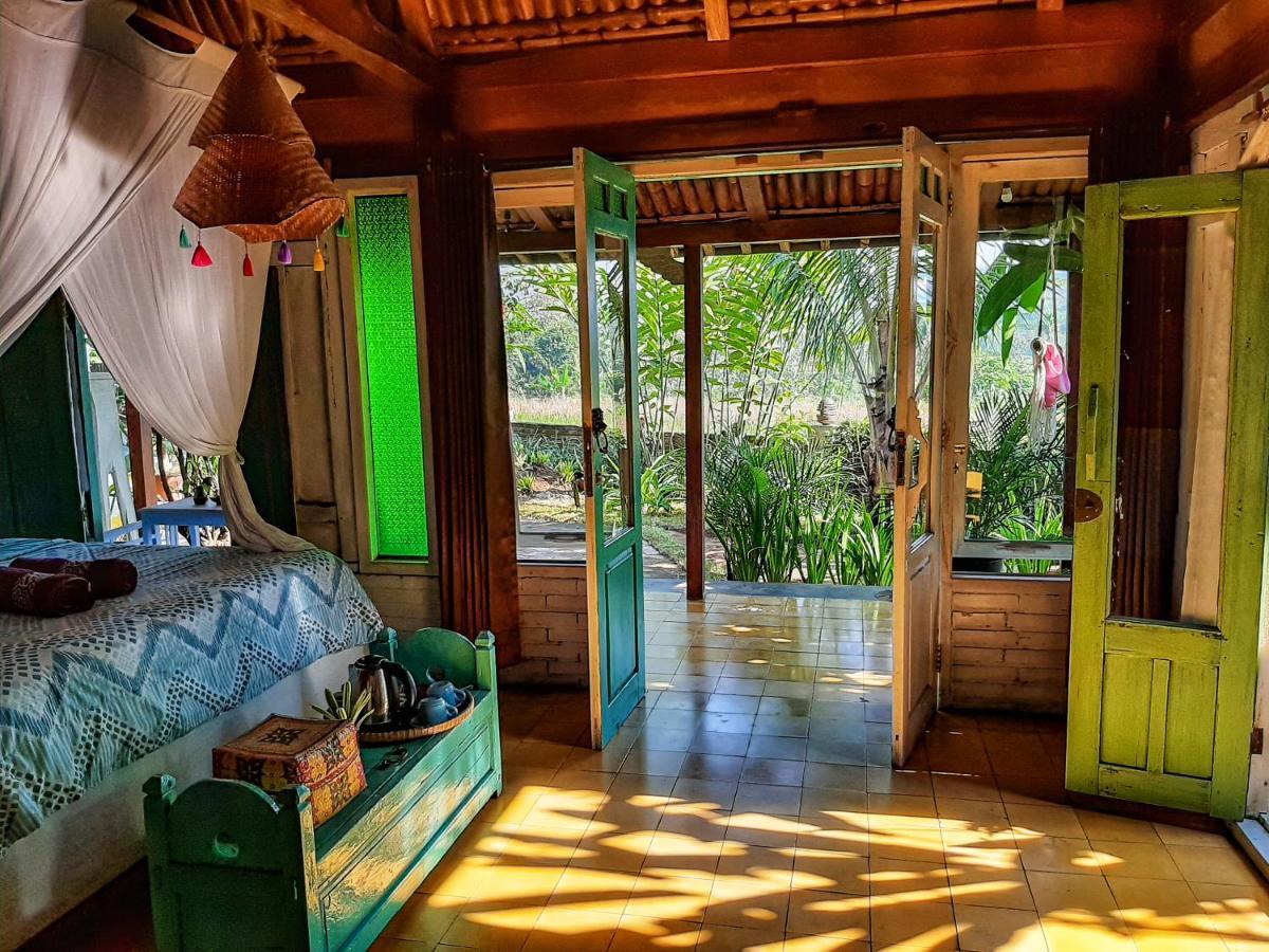 Janur Bungalow Magelang Εξωτερικό φωτογραφία