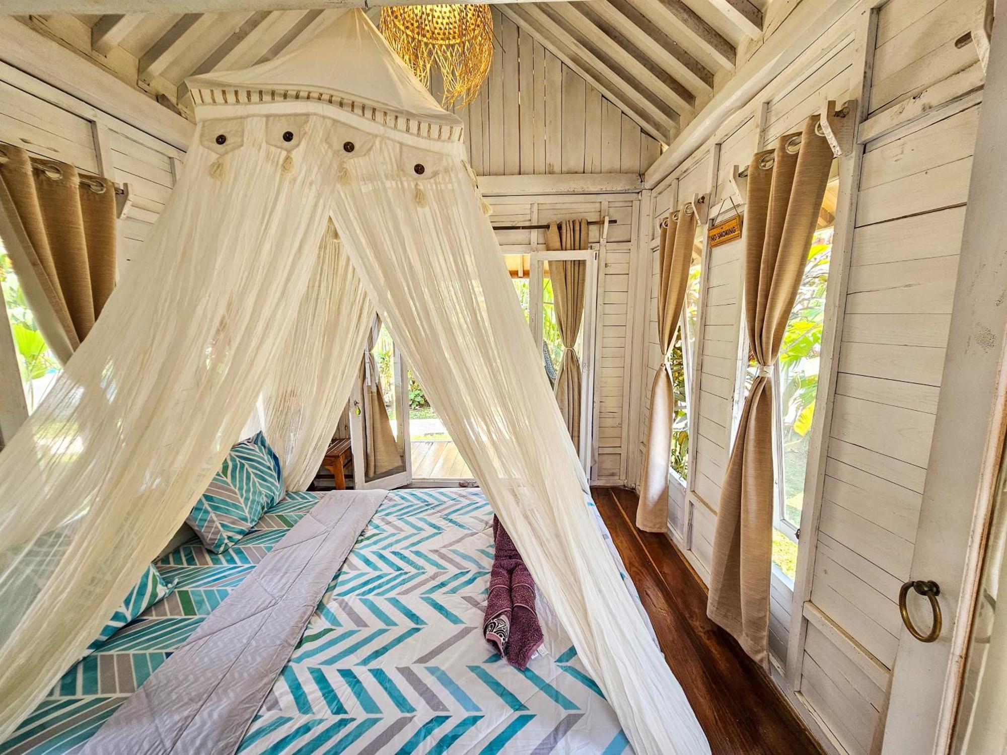 Janur Bungalow Magelang Εξωτερικό φωτογραφία