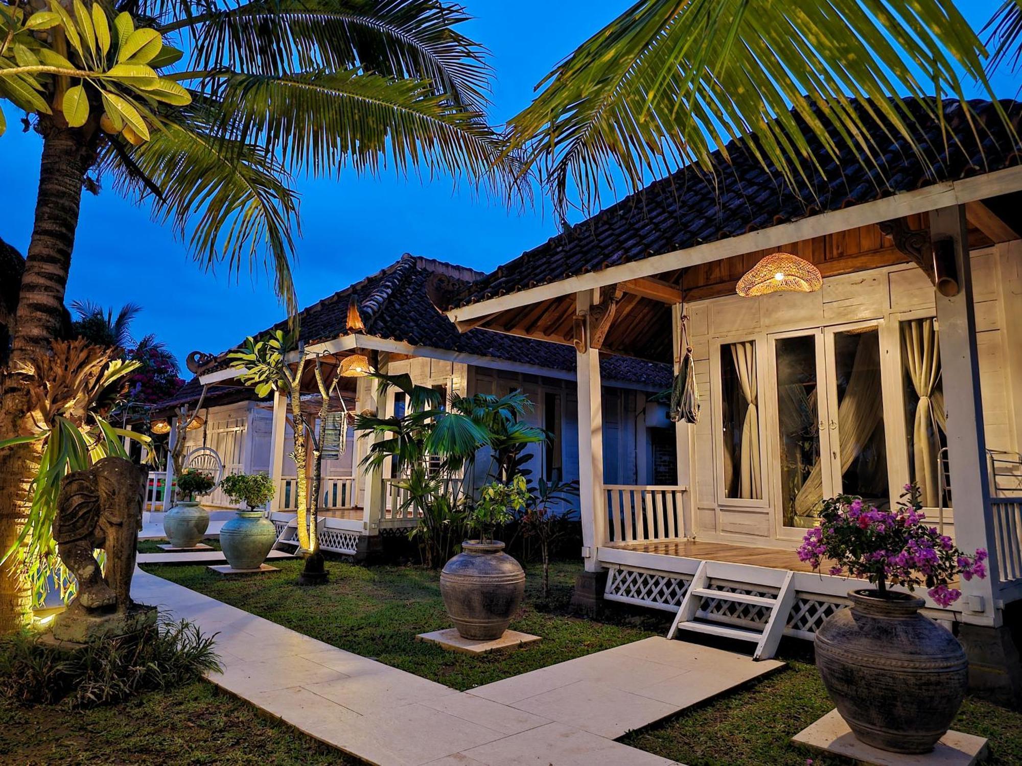 Janur Bungalow Magelang Εξωτερικό φωτογραφία