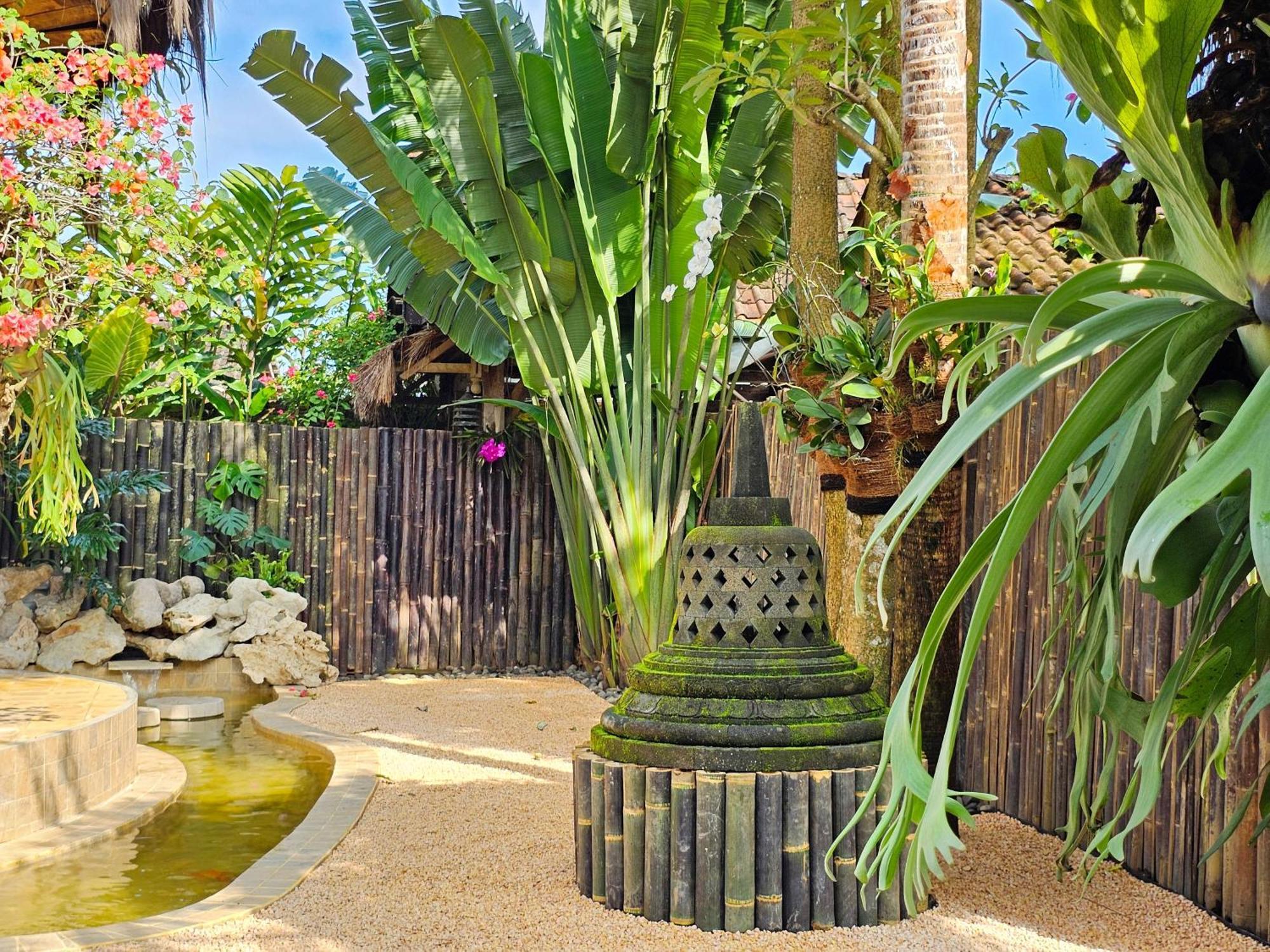 Janur Bungalow Magelang Εξωτερικό φωτογραφία